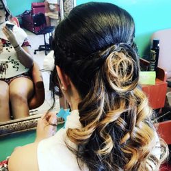 Four Season Nails Salon Spa