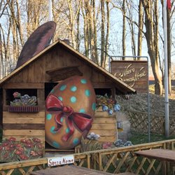 Trattoria Senza Nome - Aus der Jesus-Krippe wurde ein Oster-Stall