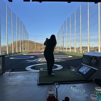 Luxe Golf Bays - Golf Near Me - Franklin, Wisconsin