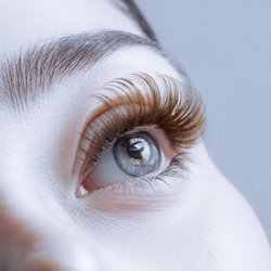 Color Lashes.
