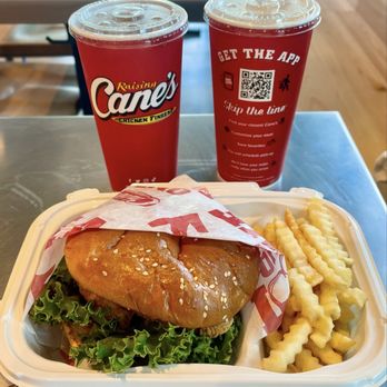 Raising Cane's Chicken Fingers - Sandwich Combo - Fast Food Near Me - Vancouver, Washington