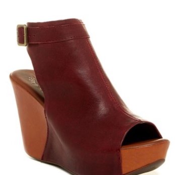 Nordstrom Los Cerritos Center - I love my Kork Ease! Top quality & comfy! - Department Stores Near Me - Cerritos, California