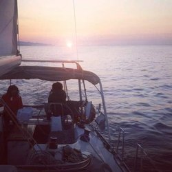 Maresme Sea Tours - Tour en velero por la costa de Barcelona