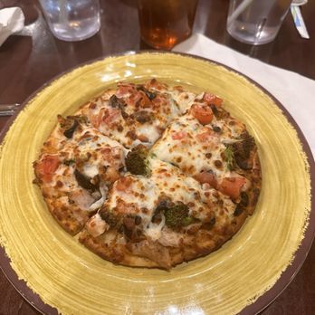 Poppy's Pizza & Grill - Chicken primavera pizza - Pizza Near Me - Estes Park, Colorado Poppy's Pizza & Grill - Chicken primavera pizza - Pizza Near Me - Estes Park, Colorado