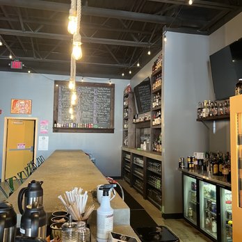 Yellow King Brews - Bar area - Coffee & Tea Near Me - Wallingford, Connecticut Yellow King Brews - Bar area - Coffee & Tea Near Me - Wallingford, Connecticut