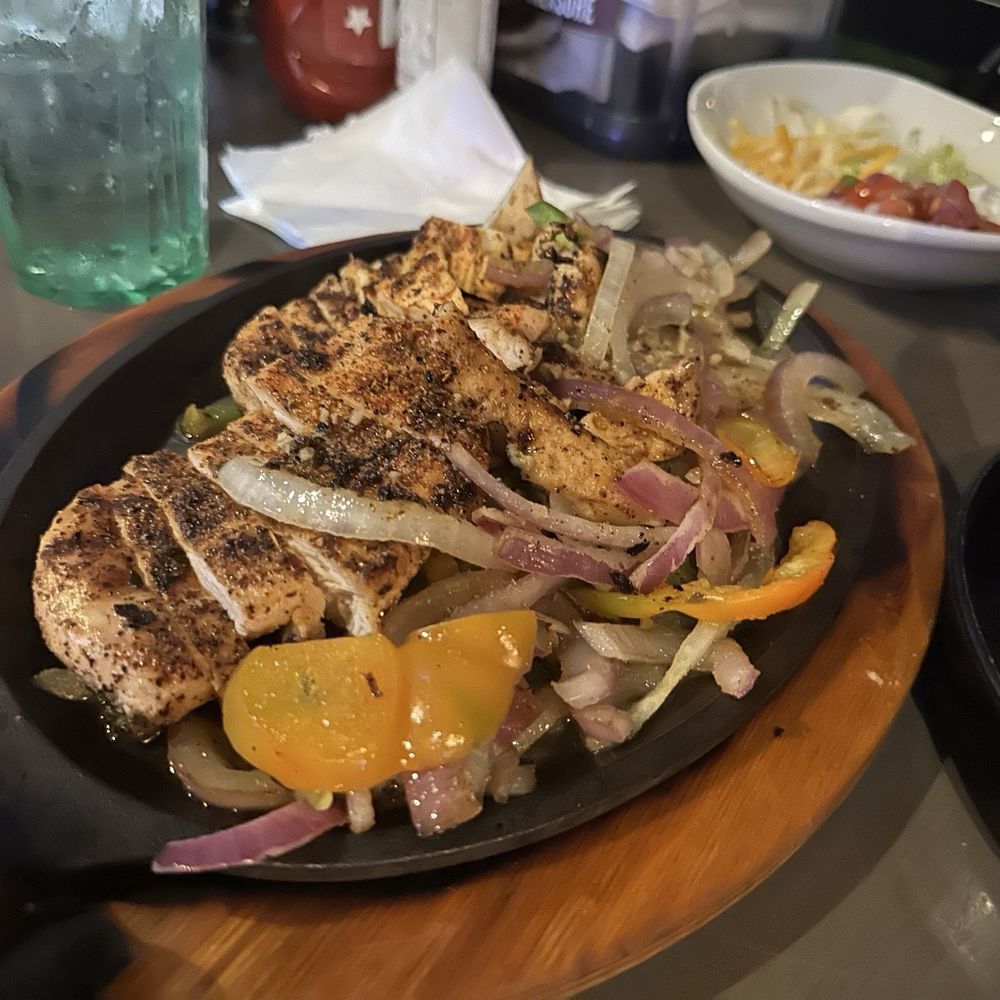 Miller's Ale House - GRILLED MARINATED CHICKEN BREAST FAJITA - Sports Bars Near Me - Lutz, Florida Miller's Ale House - GRILLED MARINATED CHICKEN BREAST FAJITA - Sports Bars Near Me - Lutz, Florida