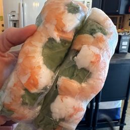 A1. Fresh Spring Roll (2 Rolls) (Gỏi Cuốn) A1. Fresh Spring Roll (2 Rolls) (Gỏi Cuốn)