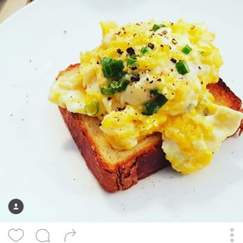 Milk Bar - Scrambled eggs on brioche - Cafes Near Me - Brooklyn, New York