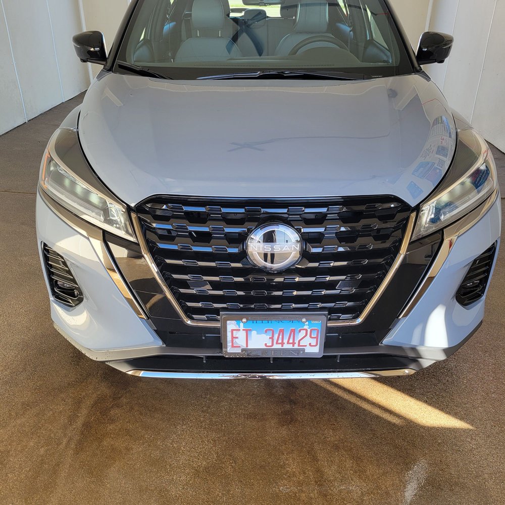 New 2024 Nissan Kicks SR in Boulder Grey! New 2024 Nissan Kicks SR in Boulder Grey!