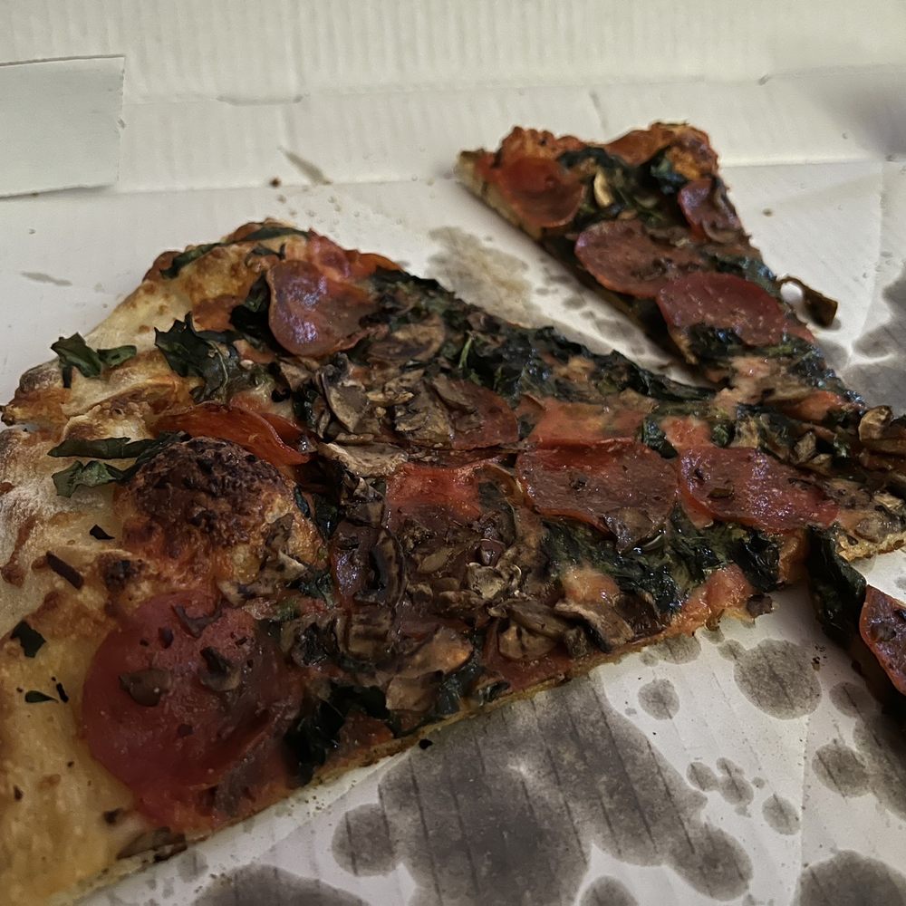 Primavera Pizza - Pepperoni, mushroom, spinach pizza. - Pizza Near Me - Livonia, Michigan Primavera Pizza - Pepperoni, mushroom, spinach pizza. - Pizza Near Me - Livonia, Michigan