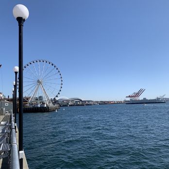 The Seattle Great Wheel - Amusement Parks Near Me - Seattle, Washington The Seattle Great Wheel - Amusement Parks Near Me - Seattle, Washington
