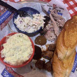 Bandana's Bar-B-Q - Coleslaw, Potato Salad, Pulled Pork And Burnt End Lunch