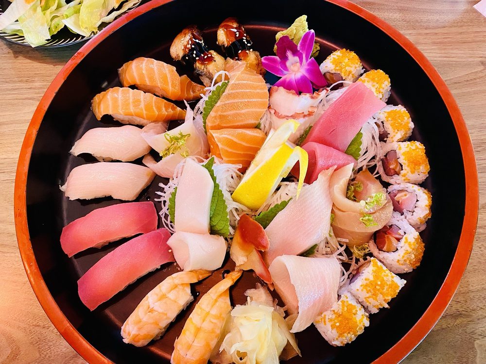 Food from Kamei Sushi