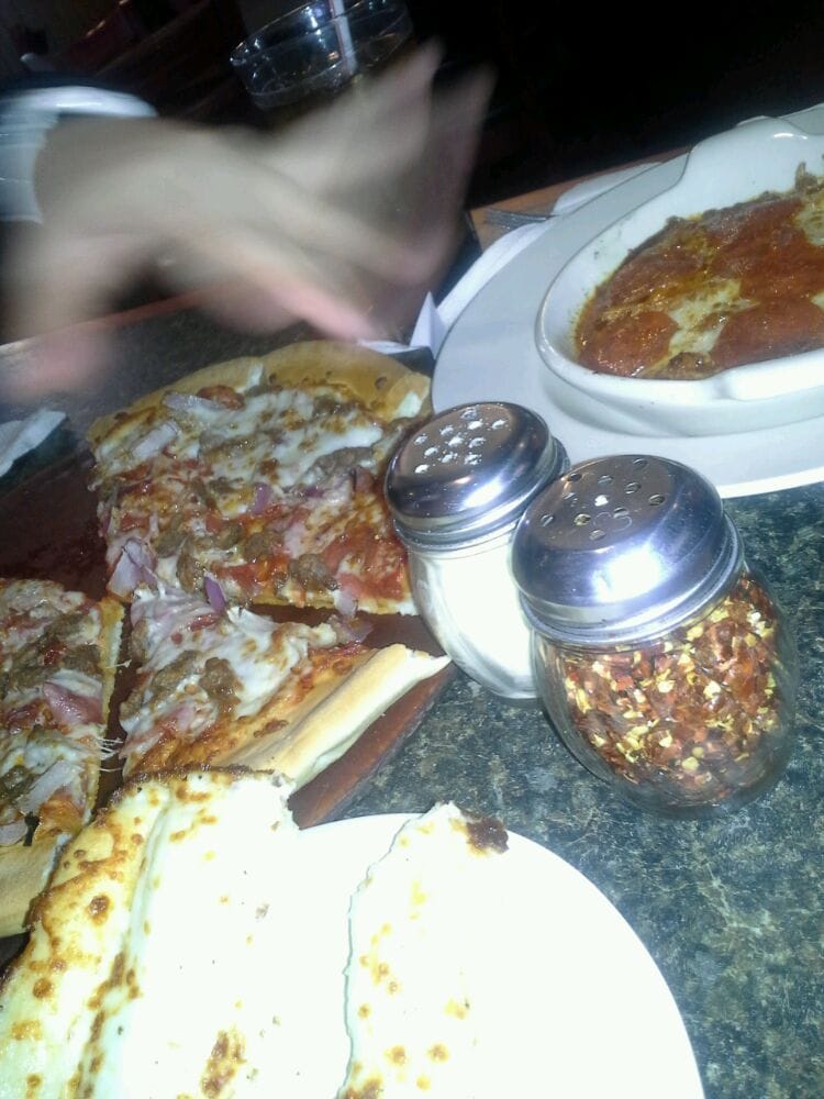 PIZZA HUT 2619 E Saunders St, Laredo, Texas Pizza Restaurant