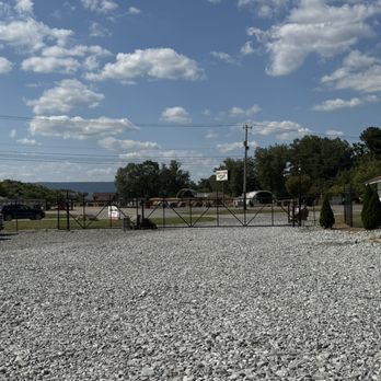 Chattanooga Fish N Fun - Gate to storage - RV Dealers Near Me - Hixson, Tennessee