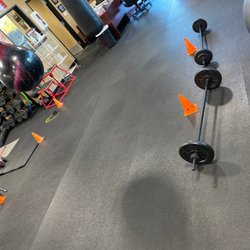 California Fitness 24/7 - Oakley - Ruthy's boot camp