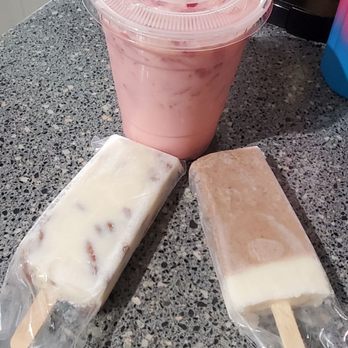 la michoacana elite - Soooo Delicious. Flavors are on point. We got the Nuez and Chicolate de Abuelita.this place is clean, prices are good. Come check it out. - Ice Cream & Frozen Yogurt Near Me - El Cajon, California