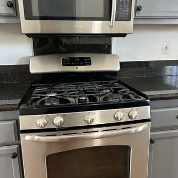 Forge Cleaning Solutions - Oven after cleaning - Carpet Cleaning Near Me - Lake Forest , California