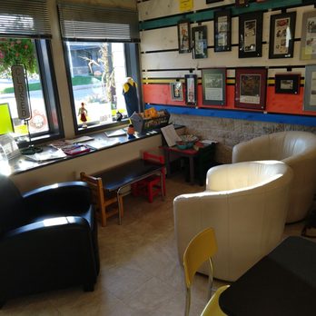 The Lemon Door - Comfy seating - Coffee & Tea Near Me - Fennimore, Wisconsin