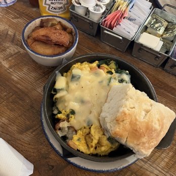 Five Oaks Farm Kitchen - Casserole with zucchini, tomatoes, onion, no mushrooms - Breakfast & Brunch Near Me - Sevierville, Tennessee Five Oaks Farm Kitchen - Casserole with zucchini, tomatoes, onion, no mushrooms - Breakfast & Brunch Near Me - Sevierville, Tennessee