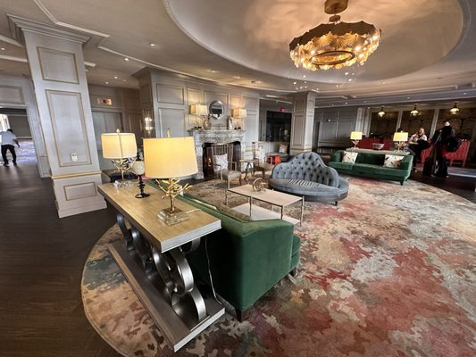The Alexandrian Old Town Alexandria, Autograph Collection by null
