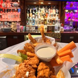 Steiner's A Nevada Style Pub - I asked for the hottest fingers they offer.   Not sure if they still use Dead Heat or not but it was tasty af