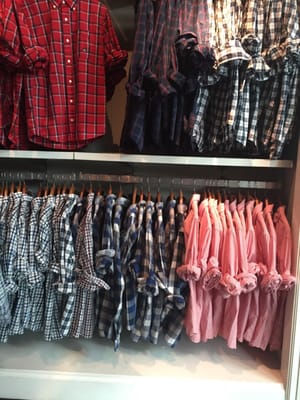 Abercrombie & Fitch by null