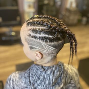 Head Case Salon - Hair Salons Near Me - Tacoma, Washington