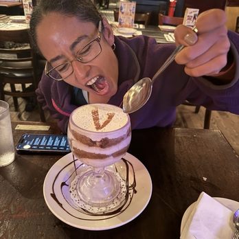 Vincent's Clam Bar - It's so huge - is that dessert or another meal?!? - Seafood Near Me - Carle Place, New York Vincent's Clam Bar - It's so huge - is that dessert or another meal?!? - Seafood Near Me - Carle Place, New York