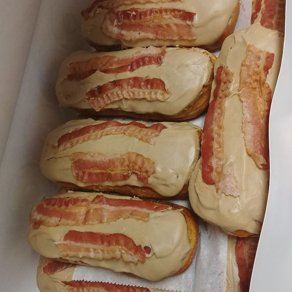 Delish Donuts - Do not order bacon donuts. - Donuts Near Me - Bend, Oregon Delish Donuts - Do not order bacon donuts. - Donuts Near Me - Bend, Oregon