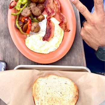 The Penmar - Egg Plate with Bacon - American Near Me - Venice, California