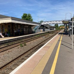 Moreton-in-Marsh station