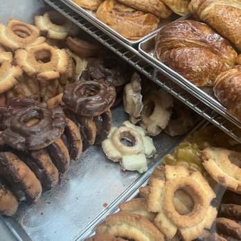 World's Fare Donuts - Donuts Near Me - Hayward, California