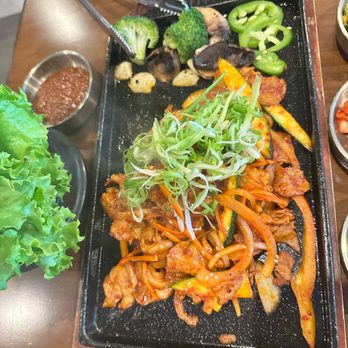 Hansik - Spicy Pork BBQ Ssam Set - Salad Near Me - Portland, Oregon