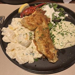 Restaurant Fiedler - Fried fish with homemade potato salad