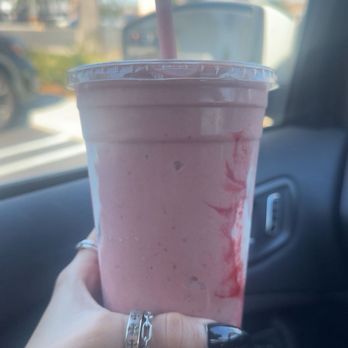 Thrive Juice Lab - NEW - Strawberry Swag !! - Juice Bars & Smoothies Near Me - Costa Mesa, California Thrive Juice Lab - NEW - Strawberry Swag !! - Juice Bars & Smoothies Near Me - Costa Mesa, California