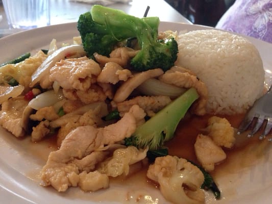 Thai Niyom Restaurant by null