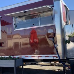 Outside additional trailer for smoking