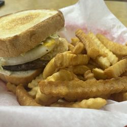 Rheatown Country Store & Deli - Rheatown Burger & fries