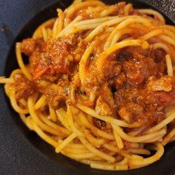 Pizzeria Edelweiss - Spaghetti al ragu. Delicioso