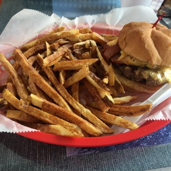 Buckeye Express Diner - American Near Me - Bellville, Ohio