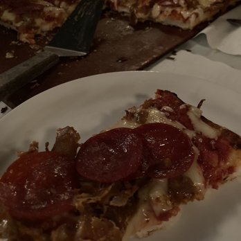 Alfredo's Pizza Cafe - 1 piece of pizza - Pizza Near Me - Scranton, Pennsylvania