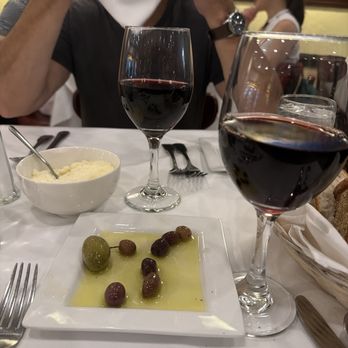 Limoncello Ristorante - Italian Near Me - Boston, Massachusetts Limoncello Ristorante - Italian Near Me - Boston, Massachusetts