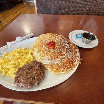 Cornerstone Cafe - Roundhouse pancakes - Breakfast & Brunch Near Me - Dunsmuir, California
