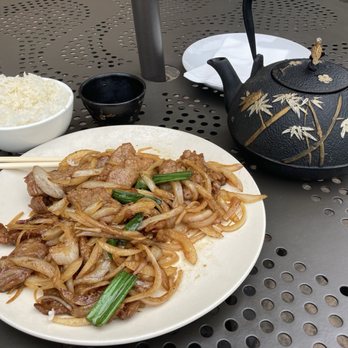Pan Dumpling House - C5. Mongolian Beef and green tea - Chinese Near Me - Corona, California