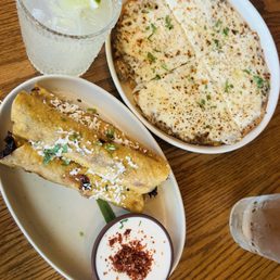Taquitos Taquitos