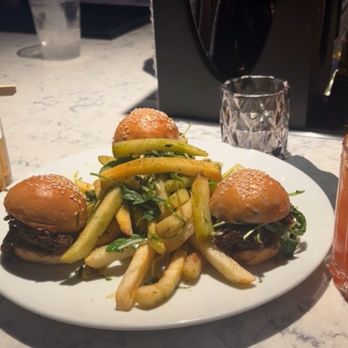 Potente - Marshmallow old fashion, sliders with pesto fries, ancho Rosa - Italian Near Me - Houston, Texas