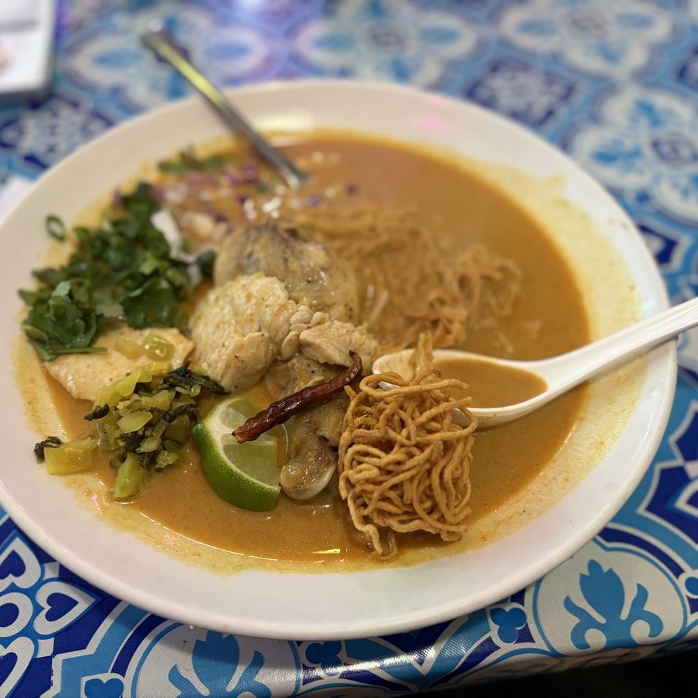 E-Jae Pak Mor - Khao Soi, depth of flavors - Thai Near Me - Seattle, Washington