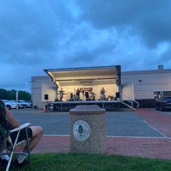 Lindenhurst Village Square