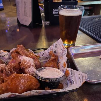 Courtside Bar & Grill - Mamba Wings - Sports Bars Near Me - Binghamton, New York